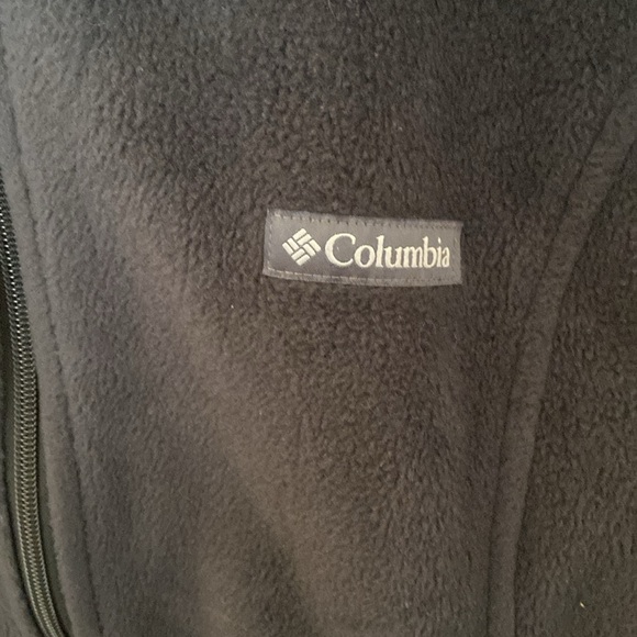 Fleece jacket excellent condition - Picture 2 of 7